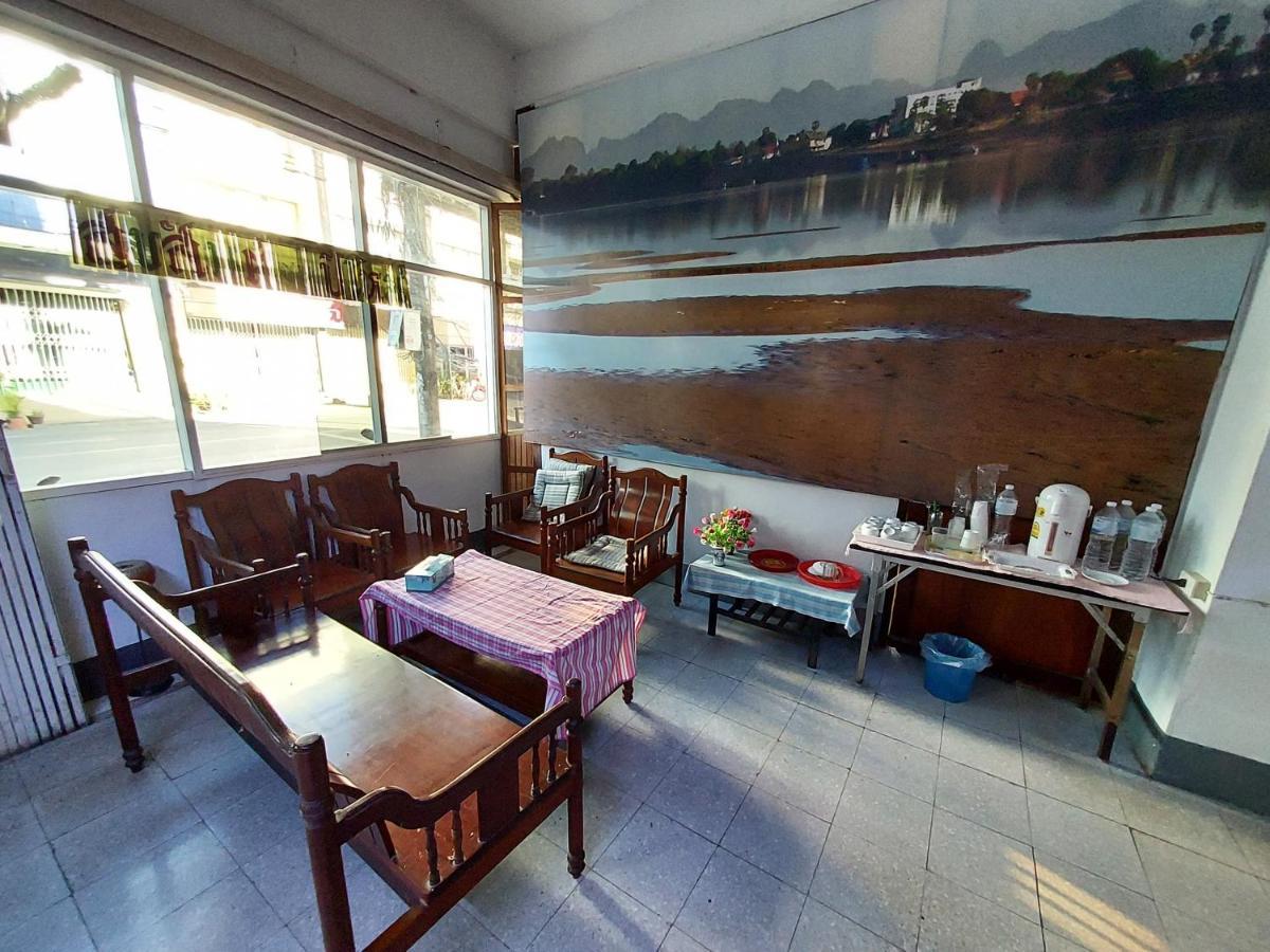 Grand Hotel Nakhon Phanom Εξωτερικό φωτογραφία